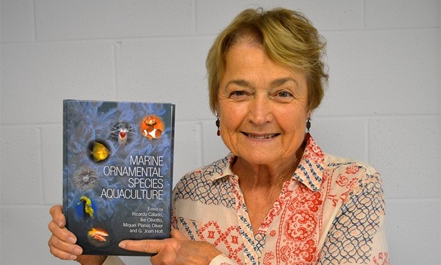 Holt’s New Book is a Resource for Raising Coral Reef Species